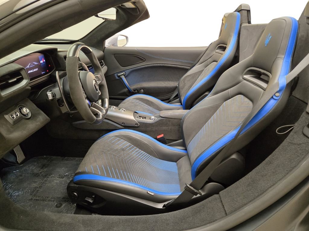 Used 2023 Maserati MC20 Spyder image 17