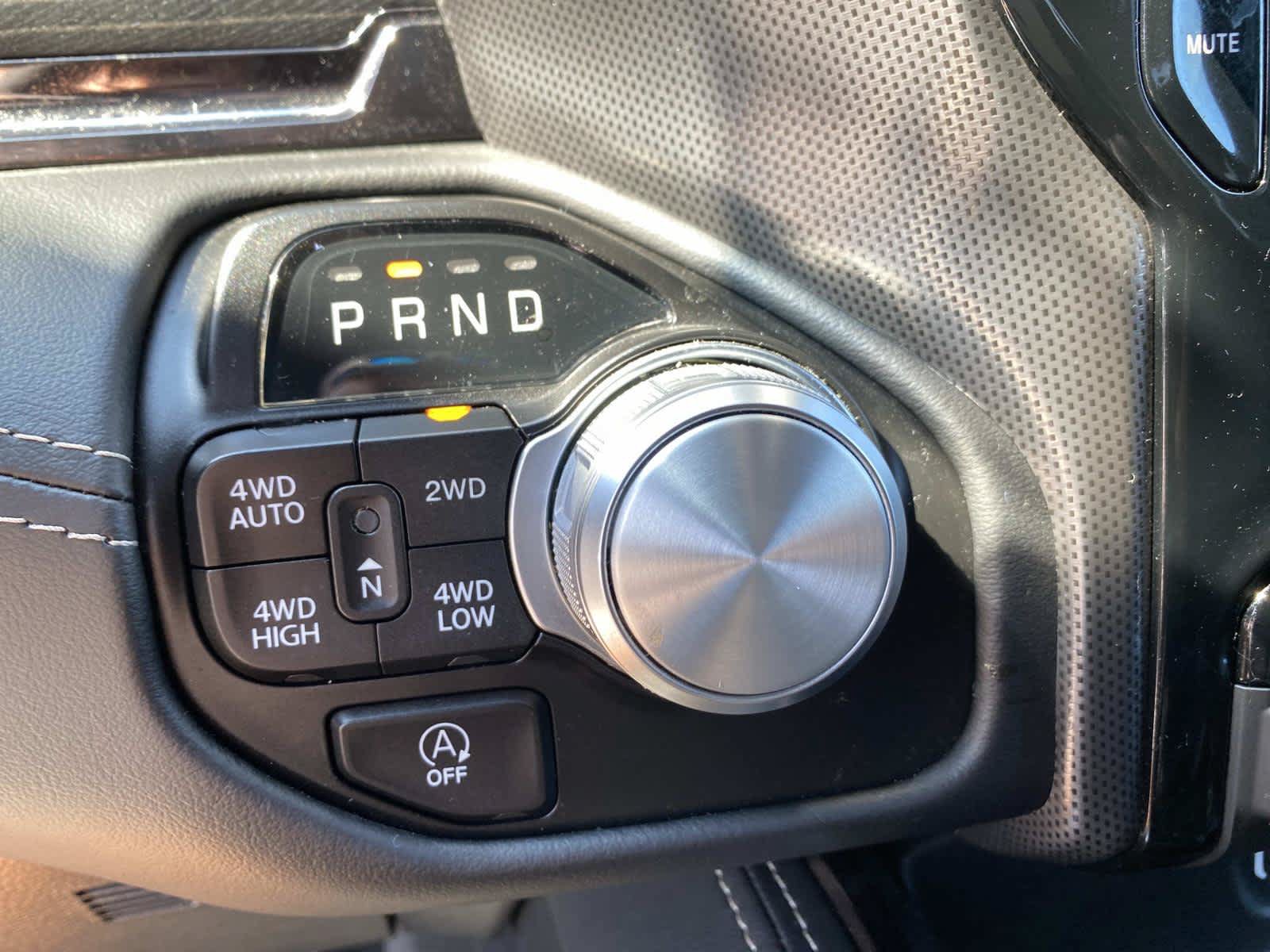 Certified 2024 RAM 1500 Limited w/ Night Edition AWD/4WD image 17