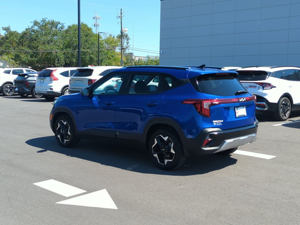 Used 2025 Kia Seltos S FWD image 5