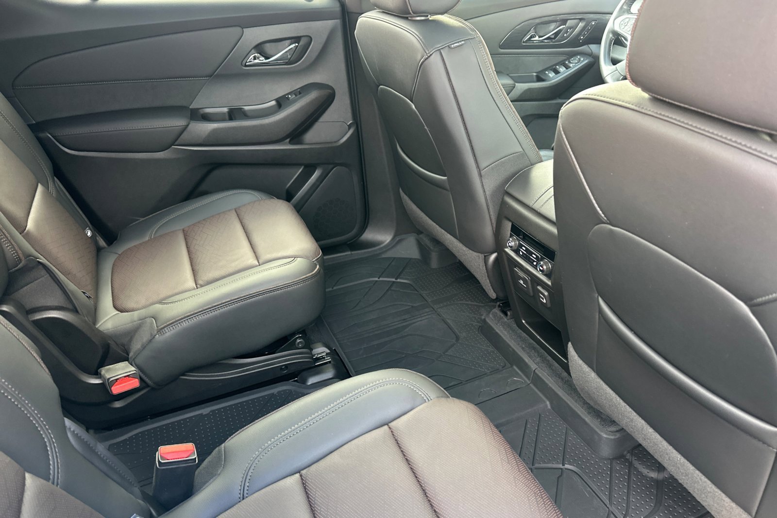 Used 2022 Chevrolet Traverse High Country w/ LPO, Floor Liner Package image 20