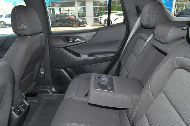 New 2026 Chevrolet Equinox LT w/ Safety and Technology Package FWD image 13