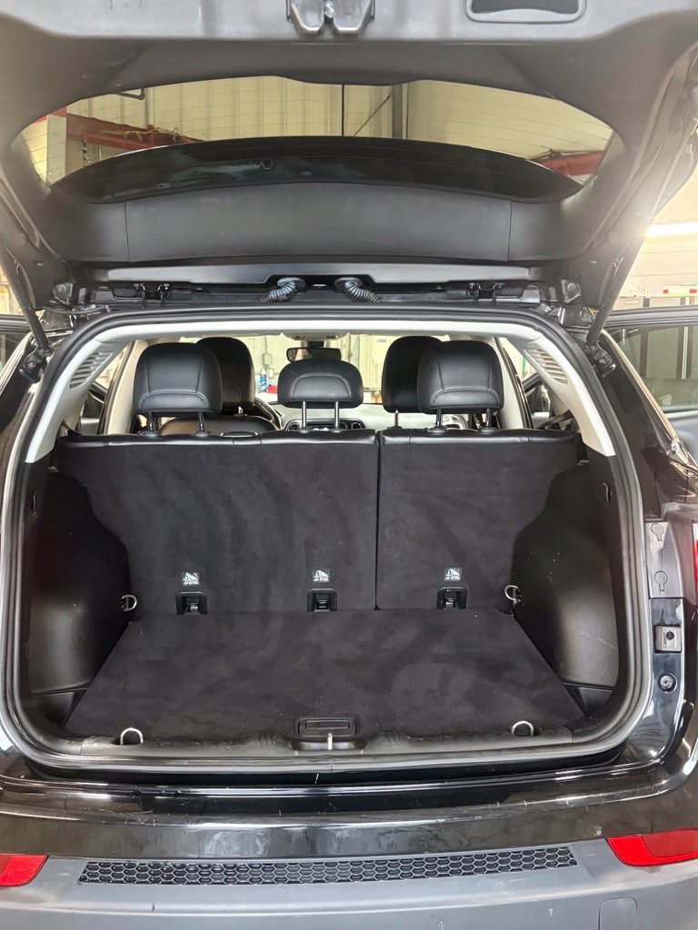 Used 2018 Jeep Compass Latitude AWD/4WD image 19
