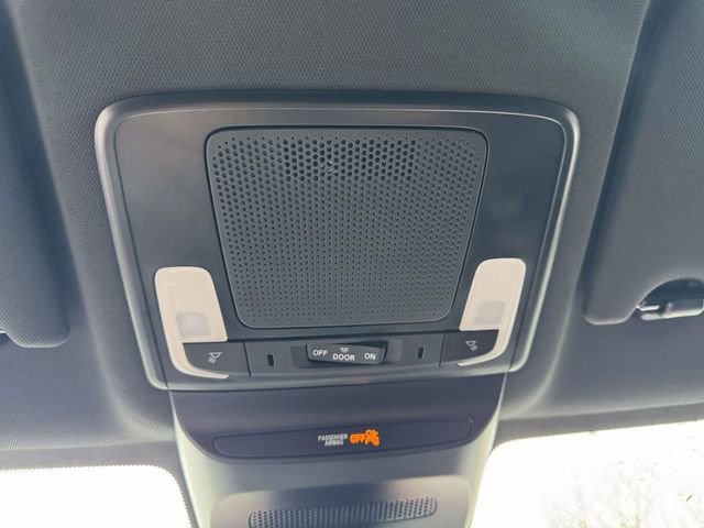 Certified 2025 Honda HR-V Sport image 29