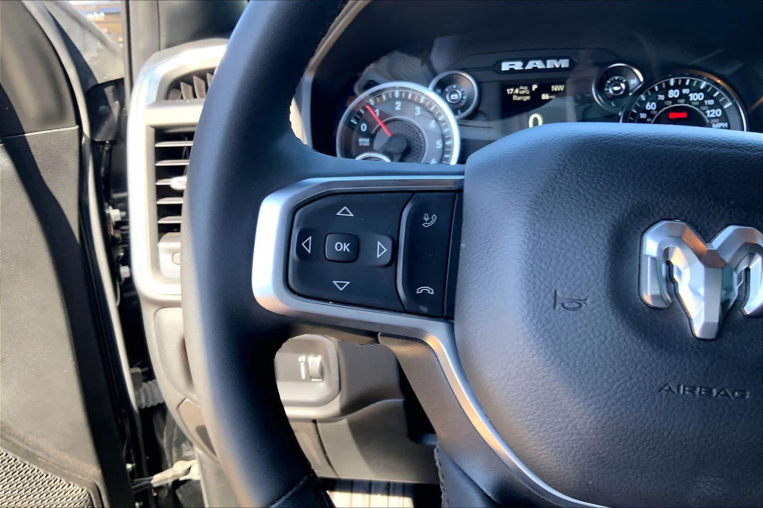 Used 2025 RAM 1500 Big Horn AWD/4WD image 22
