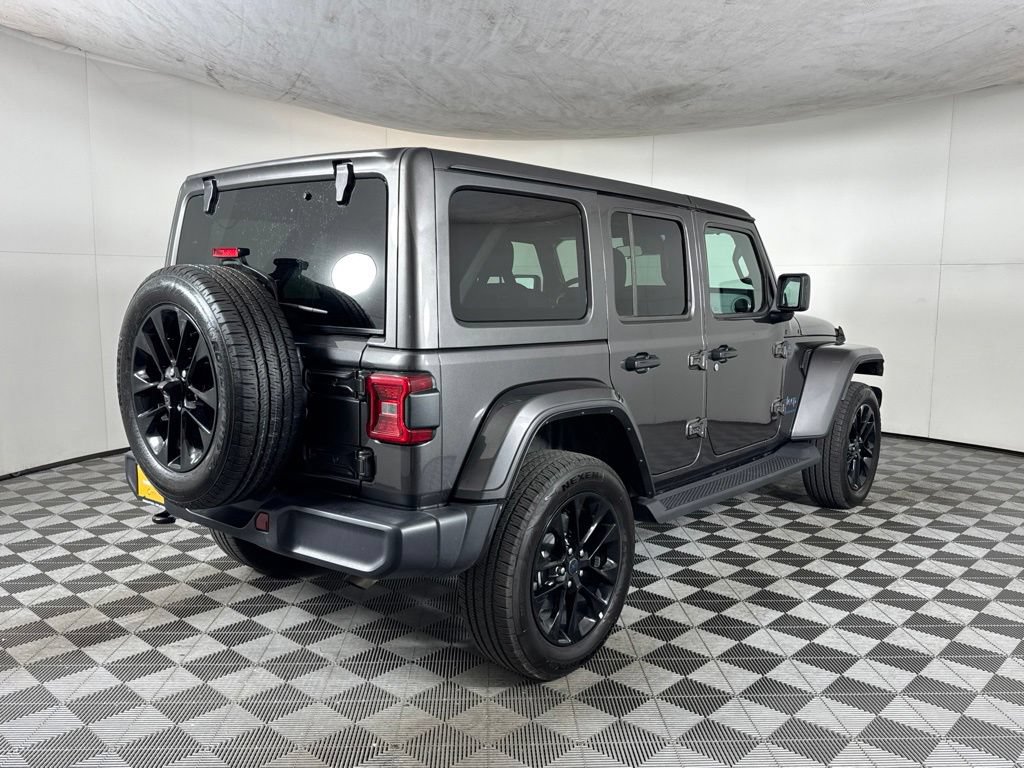 Certified 2025 Jeep Wrangler Unlimited Sahara AWD/4WD image 6