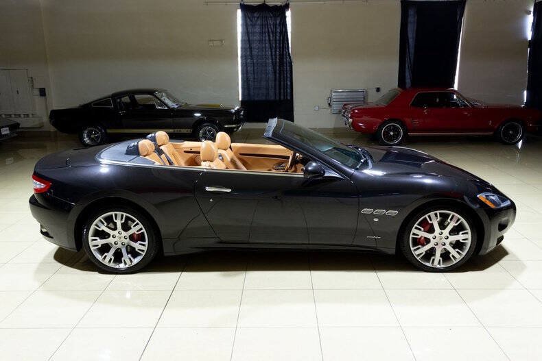 Used 2015 Maserati GranTurismo Convertible RWD image 28