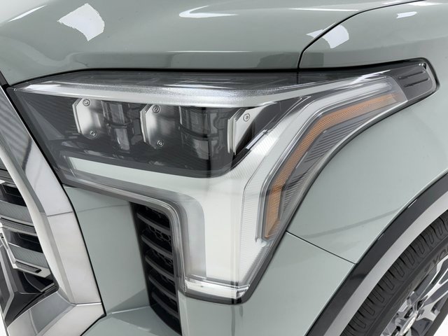 New 2026 Toyota Tundra Platinum image 6