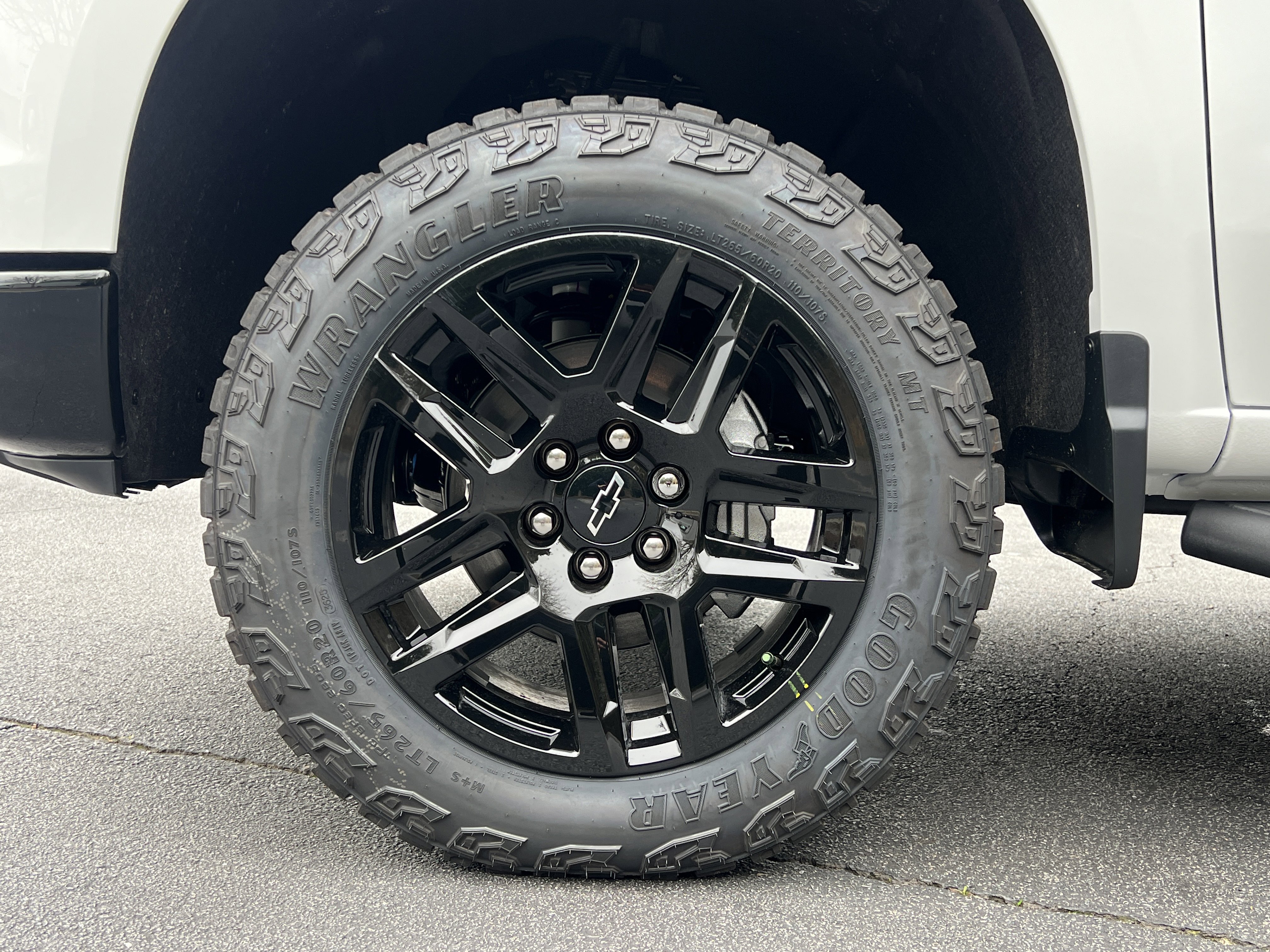 New 2026 Chevrolet Silverado 1500 Custom Trail Boss w/ LPO, Dark Essentials Package image 39