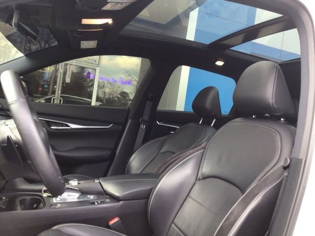 Used 2023 INFINITI QX50 Sport image 11