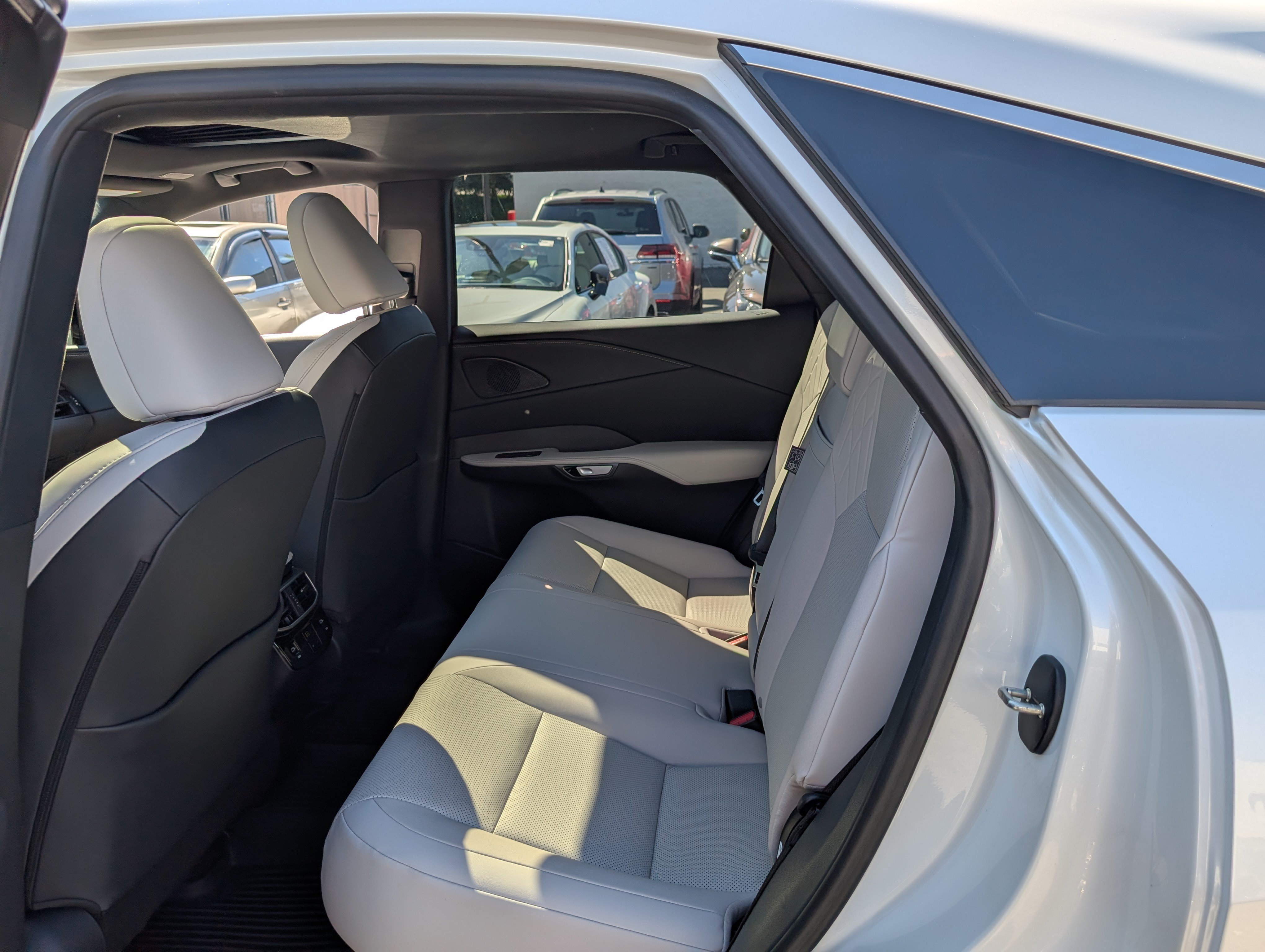 Used 2025 Lexus RX 350 Premium w/ Convenience Package AWD/4WD image 15