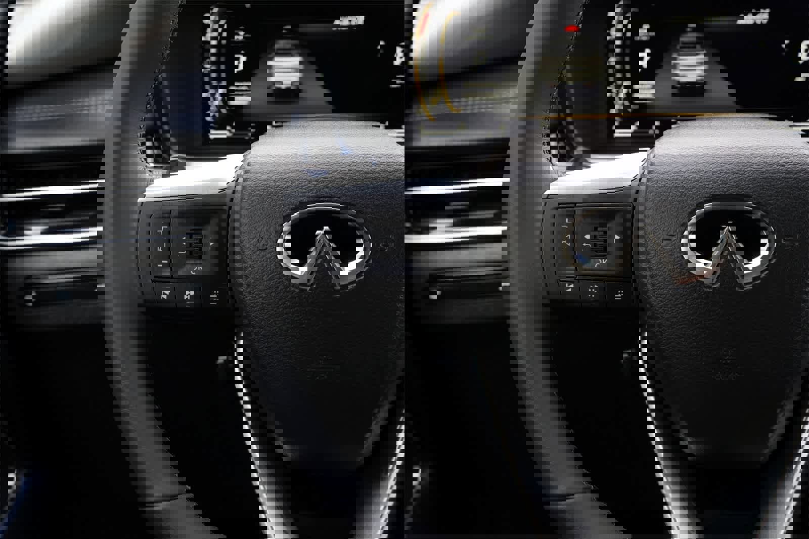 New 2026 INFINITI QX60 Luxe image 10