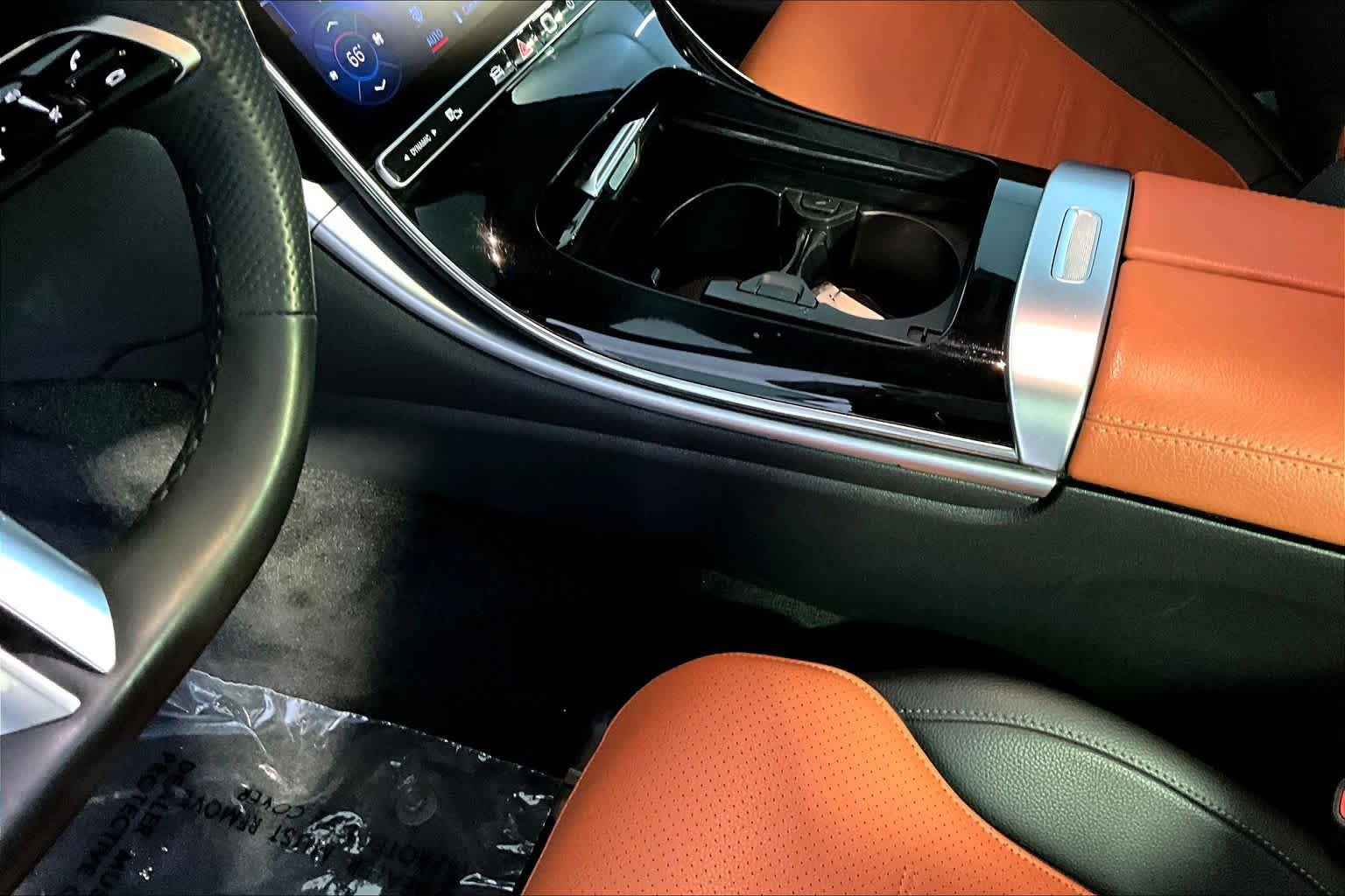 Certified 2024 Mercedes-Benz C 300 4MATIC Sedan image 17