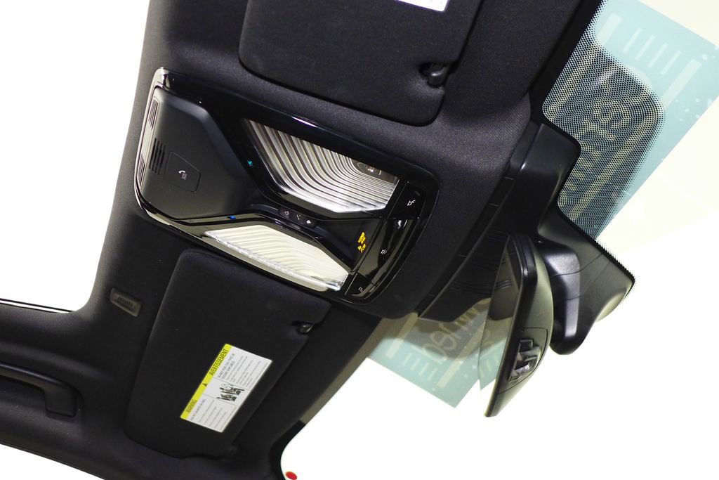 Certified 2023 BMW 530e w/ Premium Package image 16