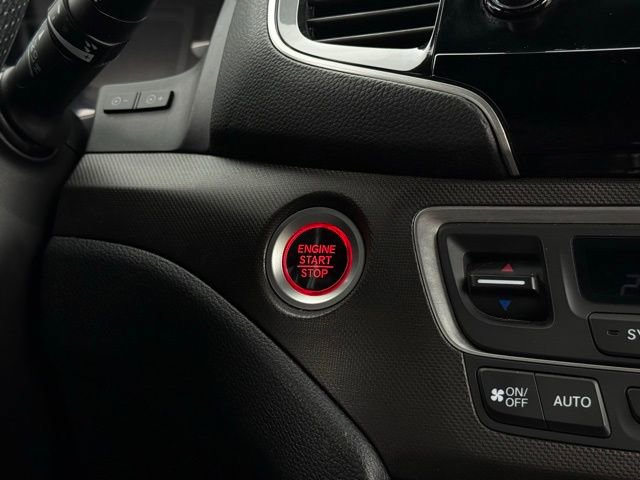 Used 2022 Honda Pilot TrailSport image 29