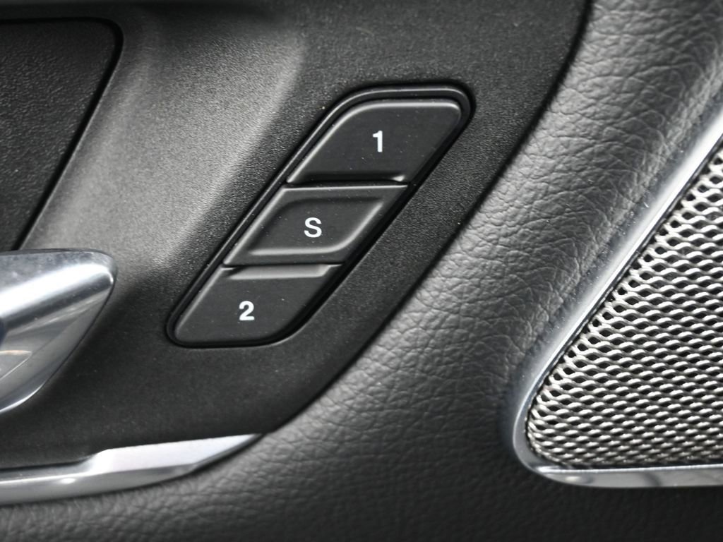 Used 2025 RAM 1500 Laramie w/ Night Edition image 21