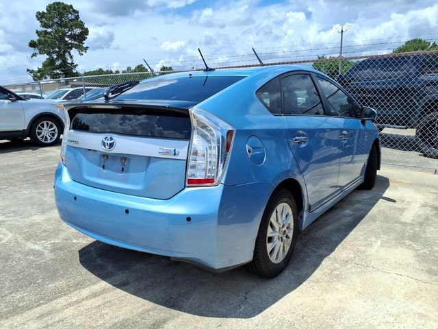 Used 2014 Toyota Prius Prime Plug-In Hybrid FWD image 2