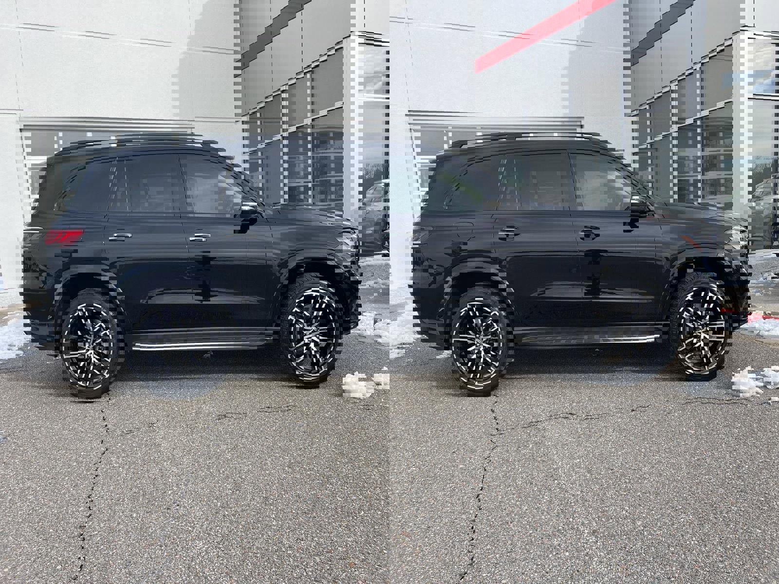 Used 2021 Mercedes-Benz GLS 580 4MATIC image 7