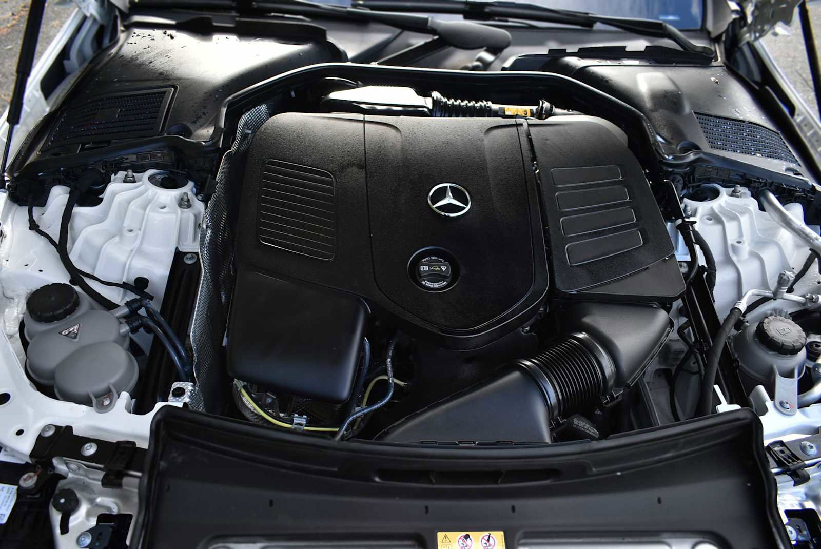 Used 2025 Mercedes-Benz C 300 4MATIC Sedan image 26