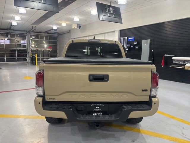 Used 2020 Toyota Tacoma TRD Off-Road w/ Technology Package AWD/4WD image 8