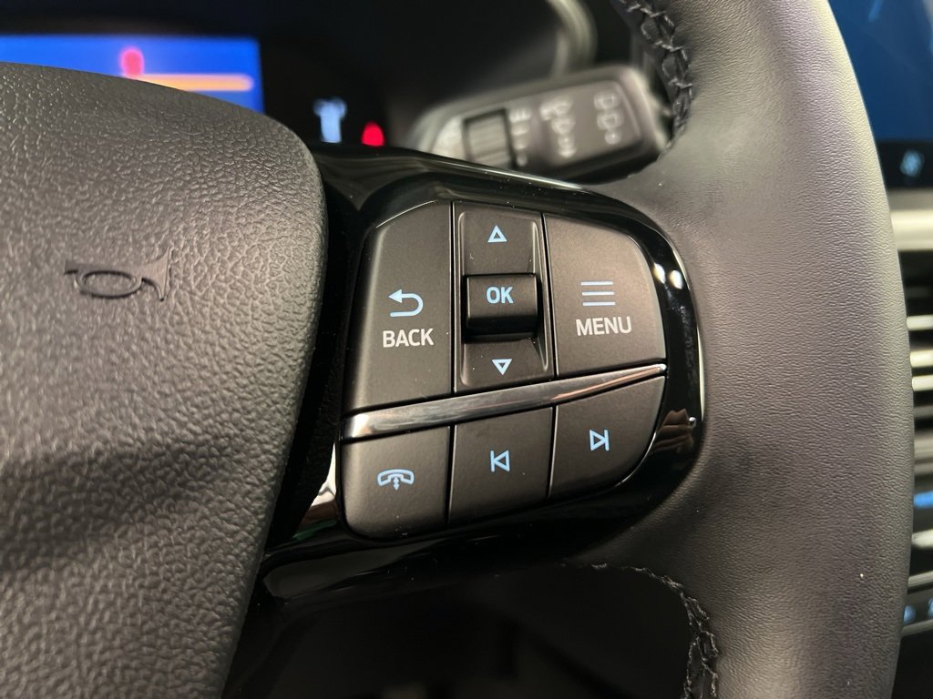 New 2025 Ford Escape SE image 18