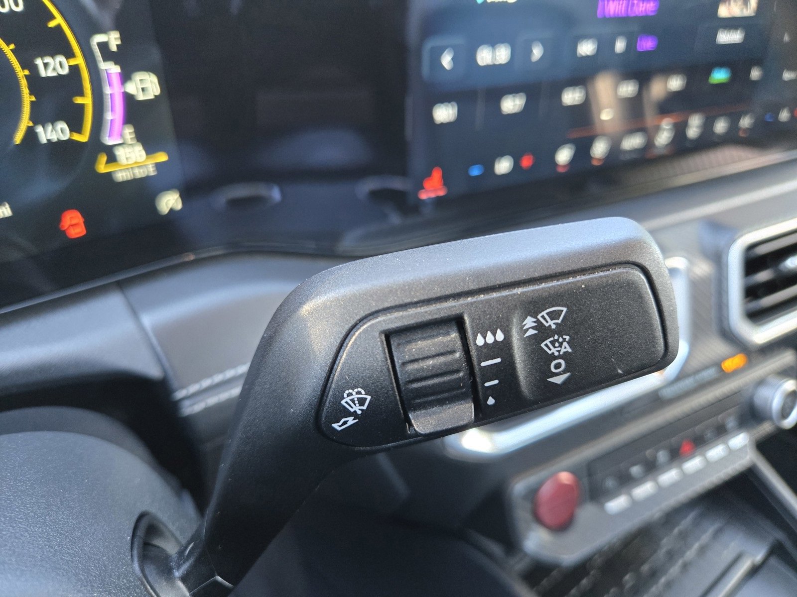 Used 2024 Ford Mustang Premium image 25