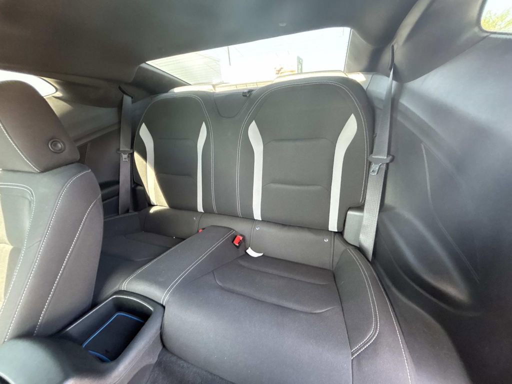Used 2020 Chevrolet Camaro LT w/ Technology Package RWD image 11
