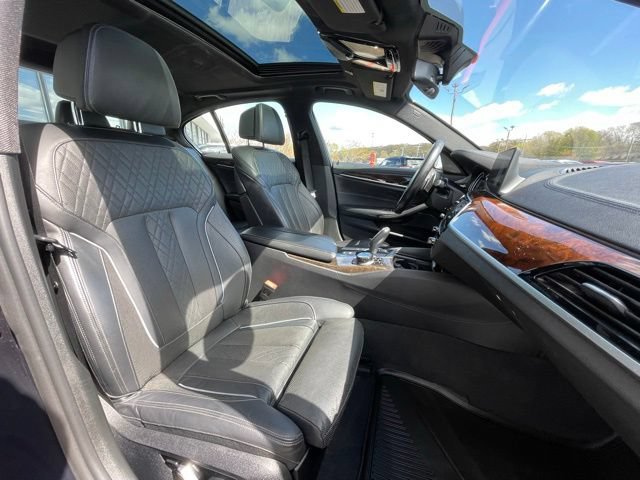 Used 2018 BMW M550i xDrive AWD/4WD image 32