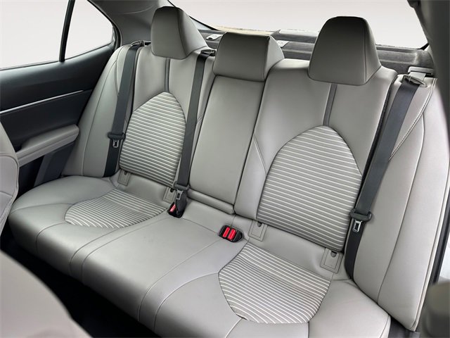 Used 2020 Toyota Camry SE image 13