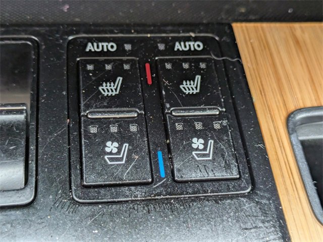 Used 2020 Lexus RX 350L FWD w/ Premium Package image 25