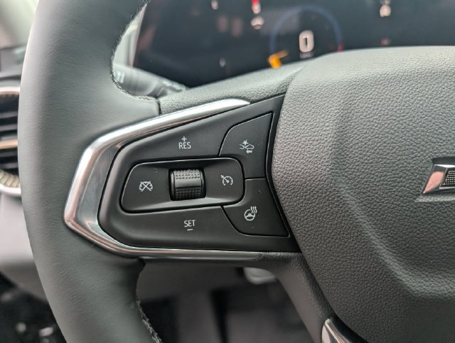 New 2026 Chevrolet Trax ACTIV w/ Sunroof Package FWD image 14