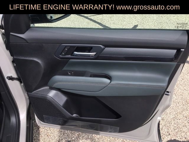 New 2026 GMC Terrain AT4 w/ LPO, Floor Liner Package AWD/4WD image 18