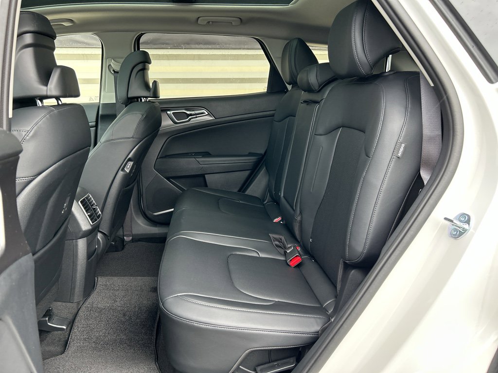 New 2026 Kia Sportage AWD Hybrid image 12