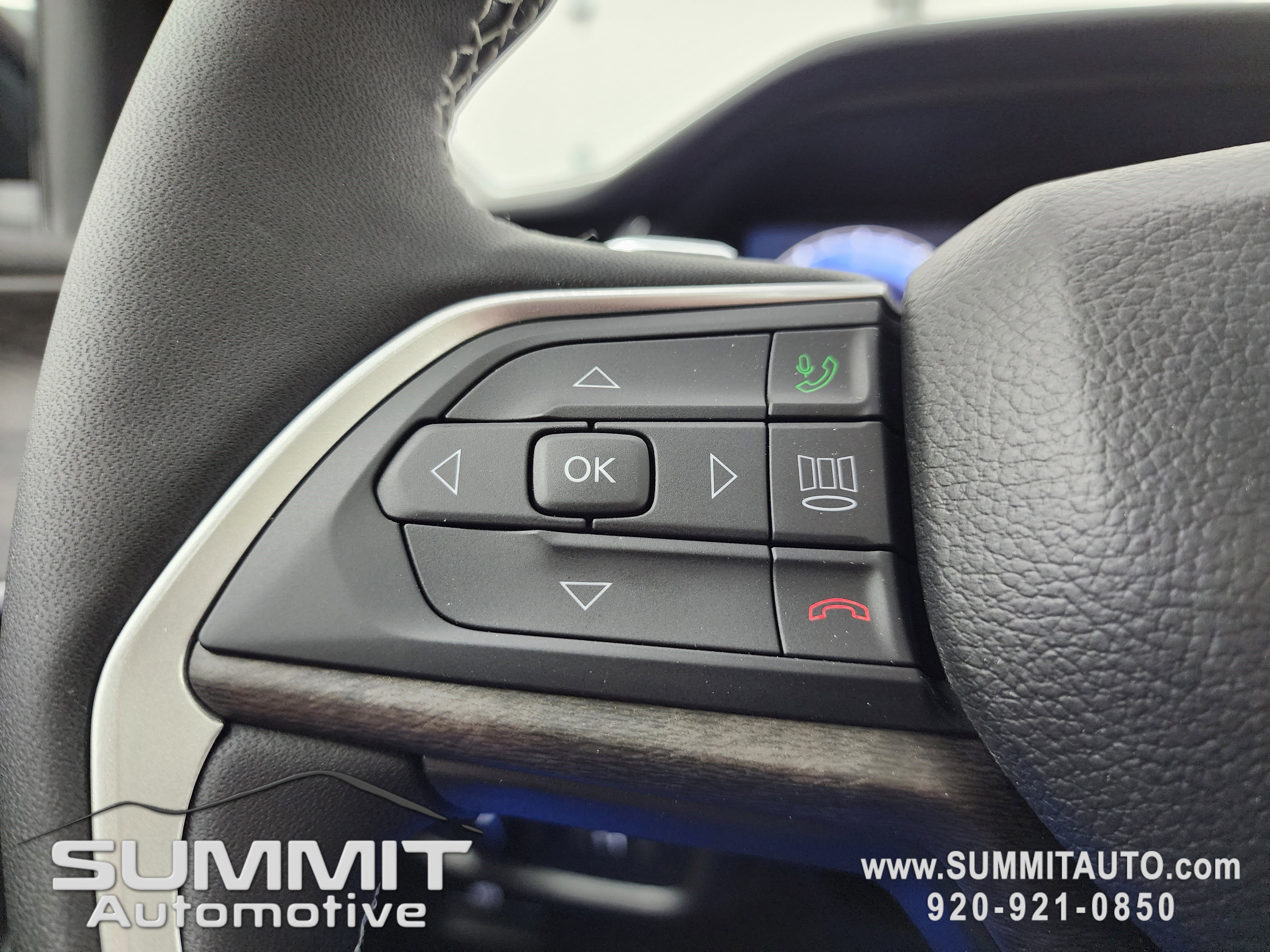 New 2026 Jeep Grand Cherokee Altitude image 16