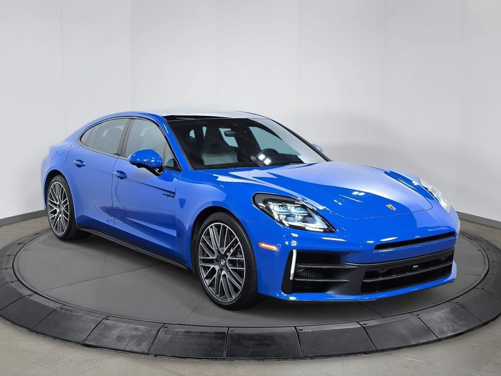 Used 2025 Porsche Panamera 4 E-Hybrid image 9