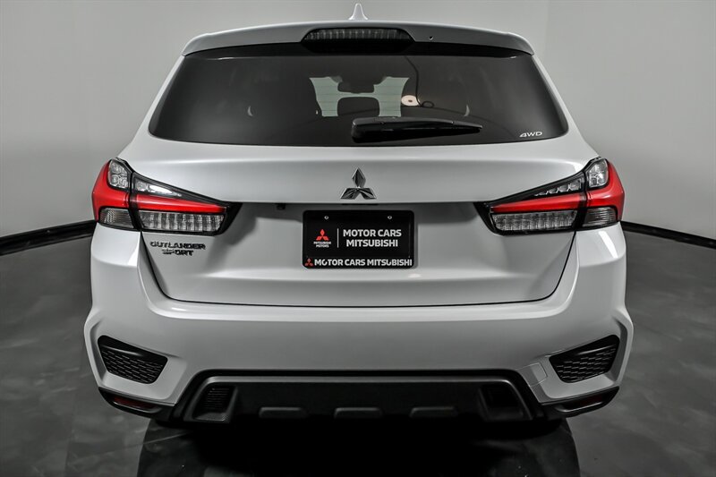 Used 2022 Mitsubishi Outlander Sport ES AWD/4WD image 8