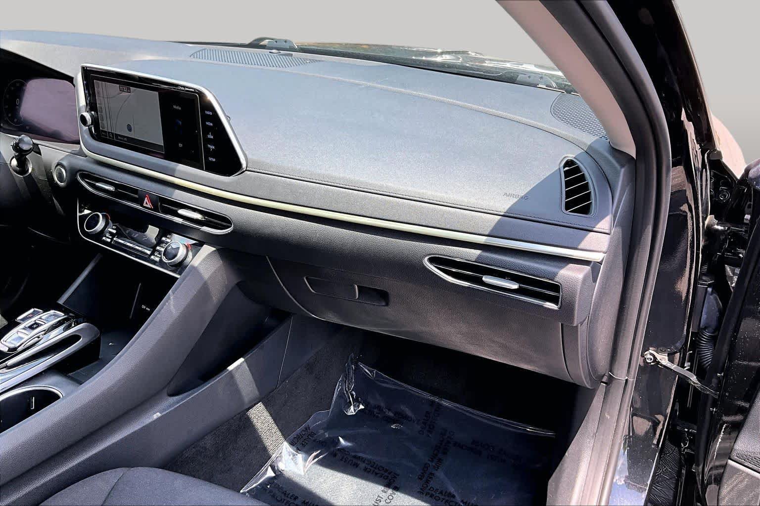 Used 2023 Hyundai Sonata SEL w/ Convenience Package FWD image 19