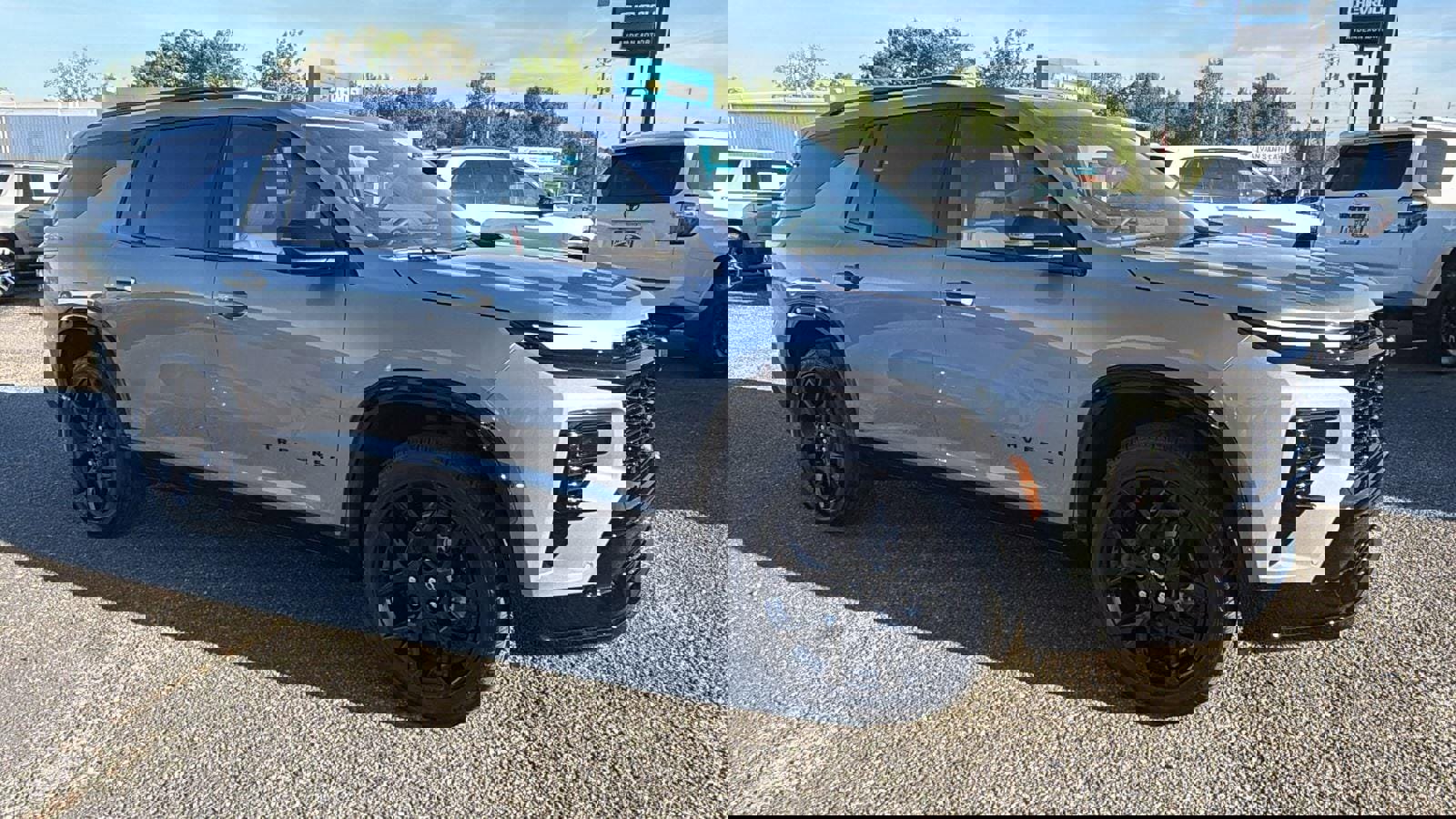 New 2026 Chevrolet Traverse RS image 3