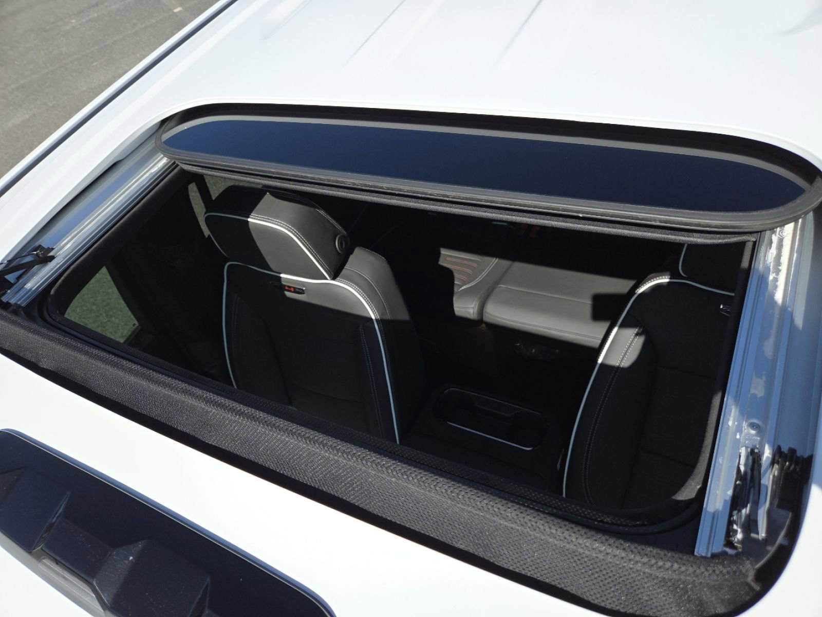 New 2026 GMC Sierra 2500 AT4X w/ LPO, Black Badging Package image 4