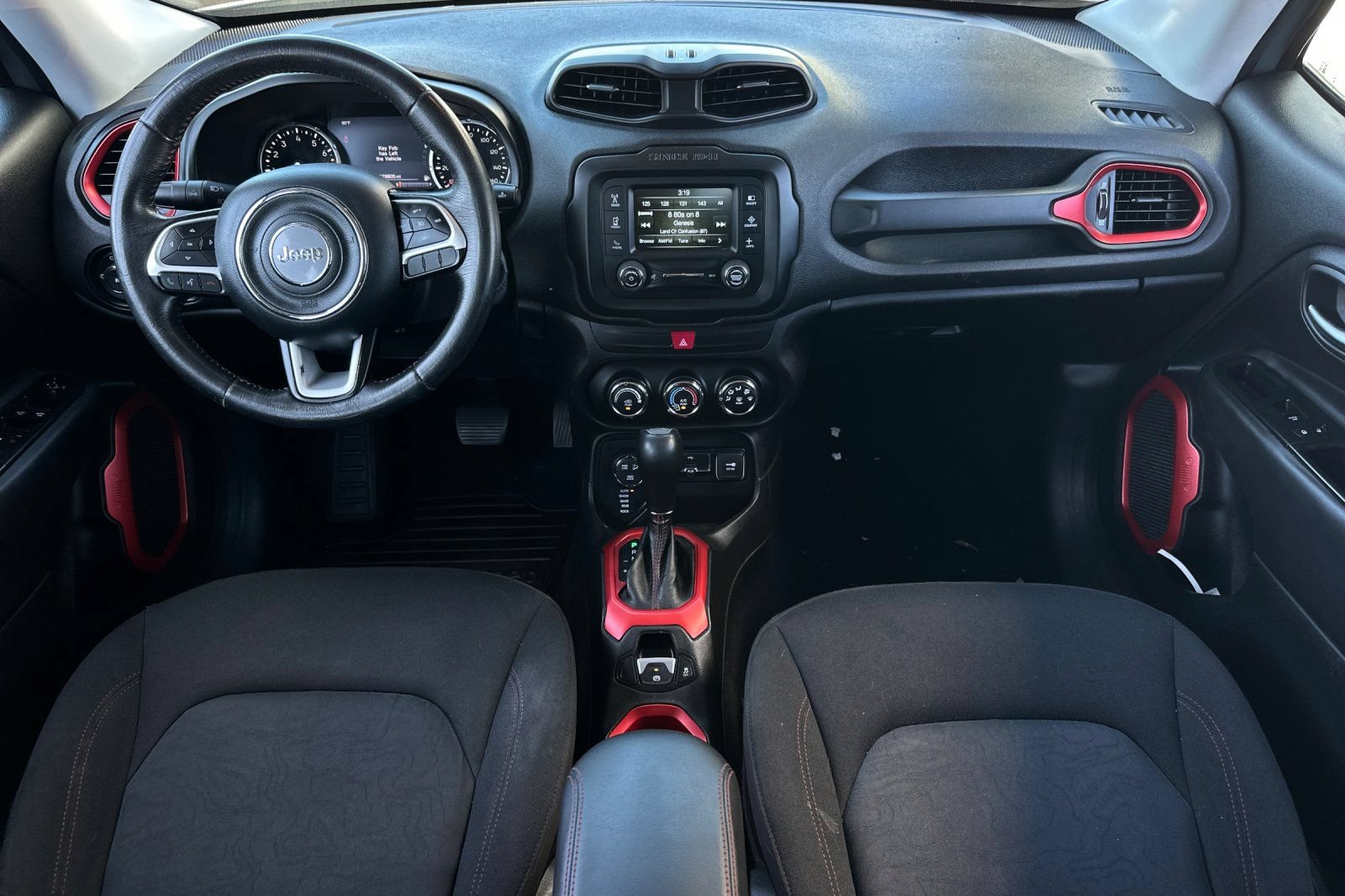 Used 2016 Jeep Renegade Trailhawk AWD/4WD image 13