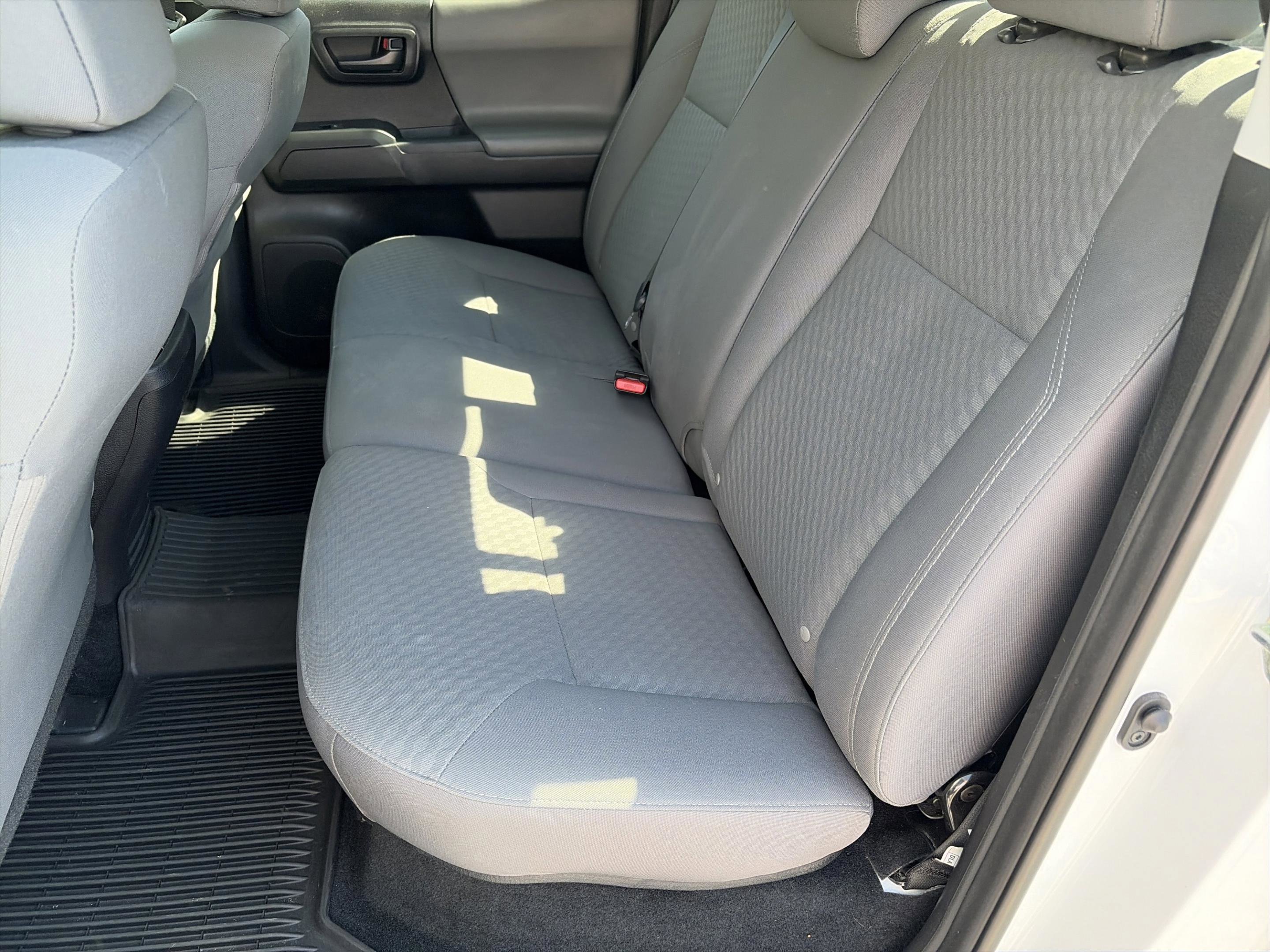 Used 2020 Toyota Tacoma SR AWD/4WD image 22