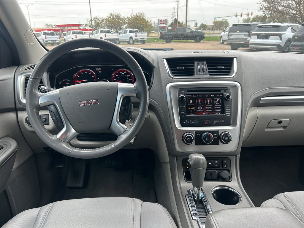 Used 2015 GMC Acadia SLE image 12