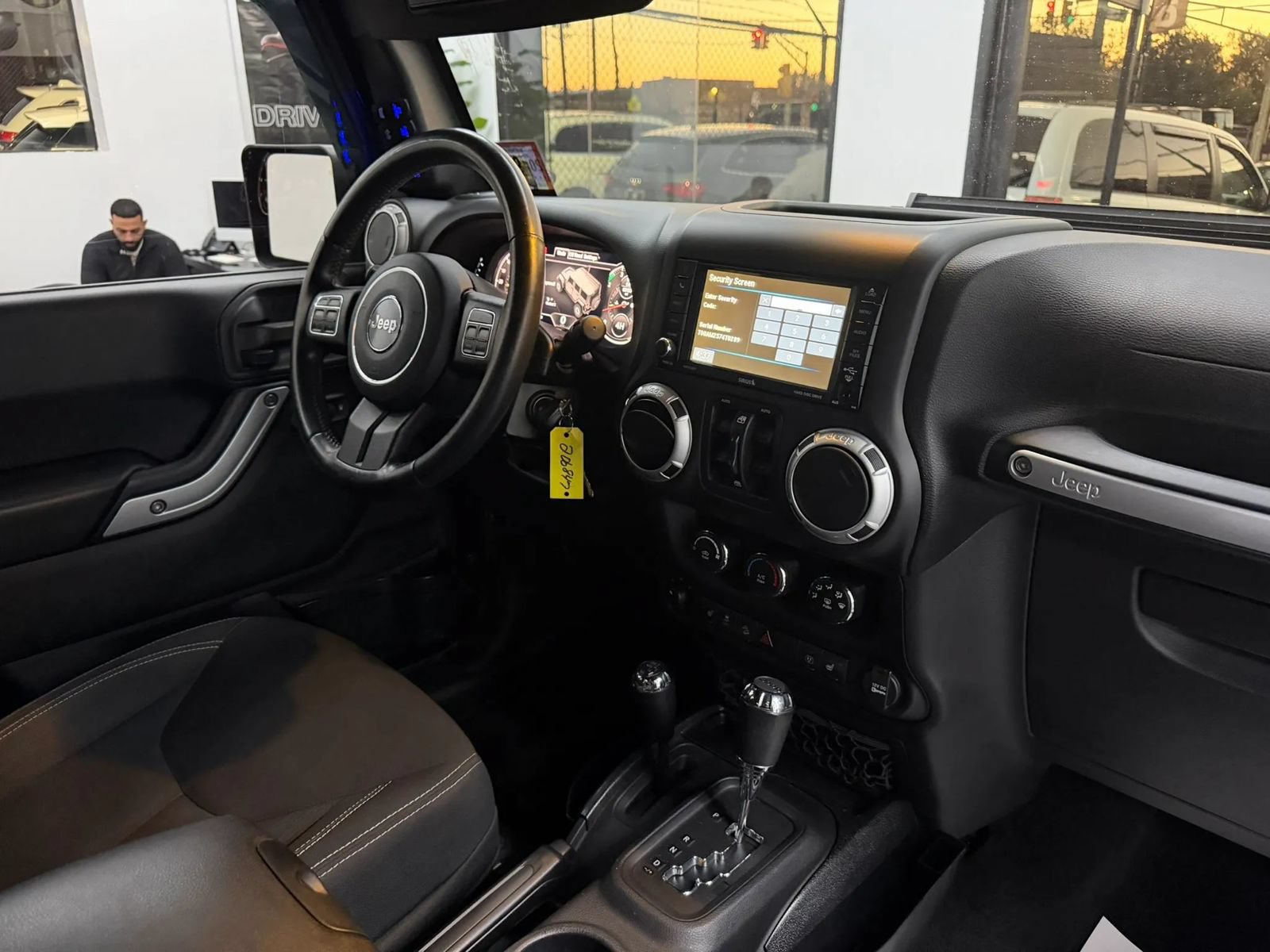Used 2016 Jeep Wrangler Unlimited Rubicon w/ Dual Top Group AWD/4WD image 14