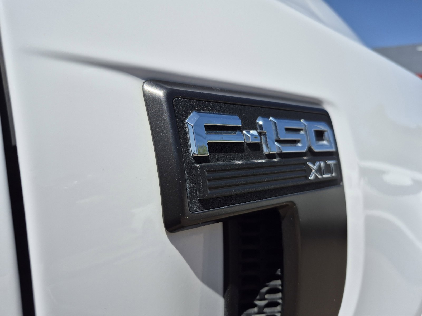 Used 2023 Ford F150 XLT w/ Equipment Group 302A High image 23