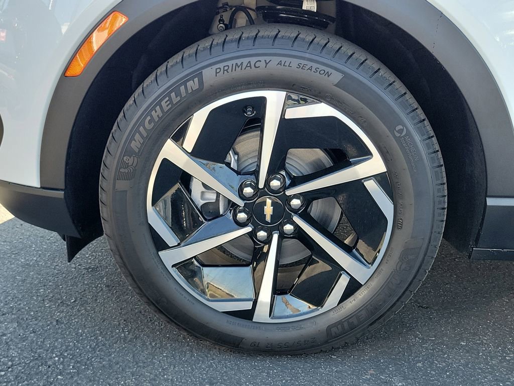 New 2026 Chevrolet Equinox EV LT image 21