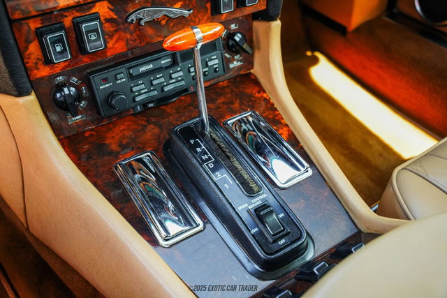 Used 1987 Jaguar XJ6 RWD image 56