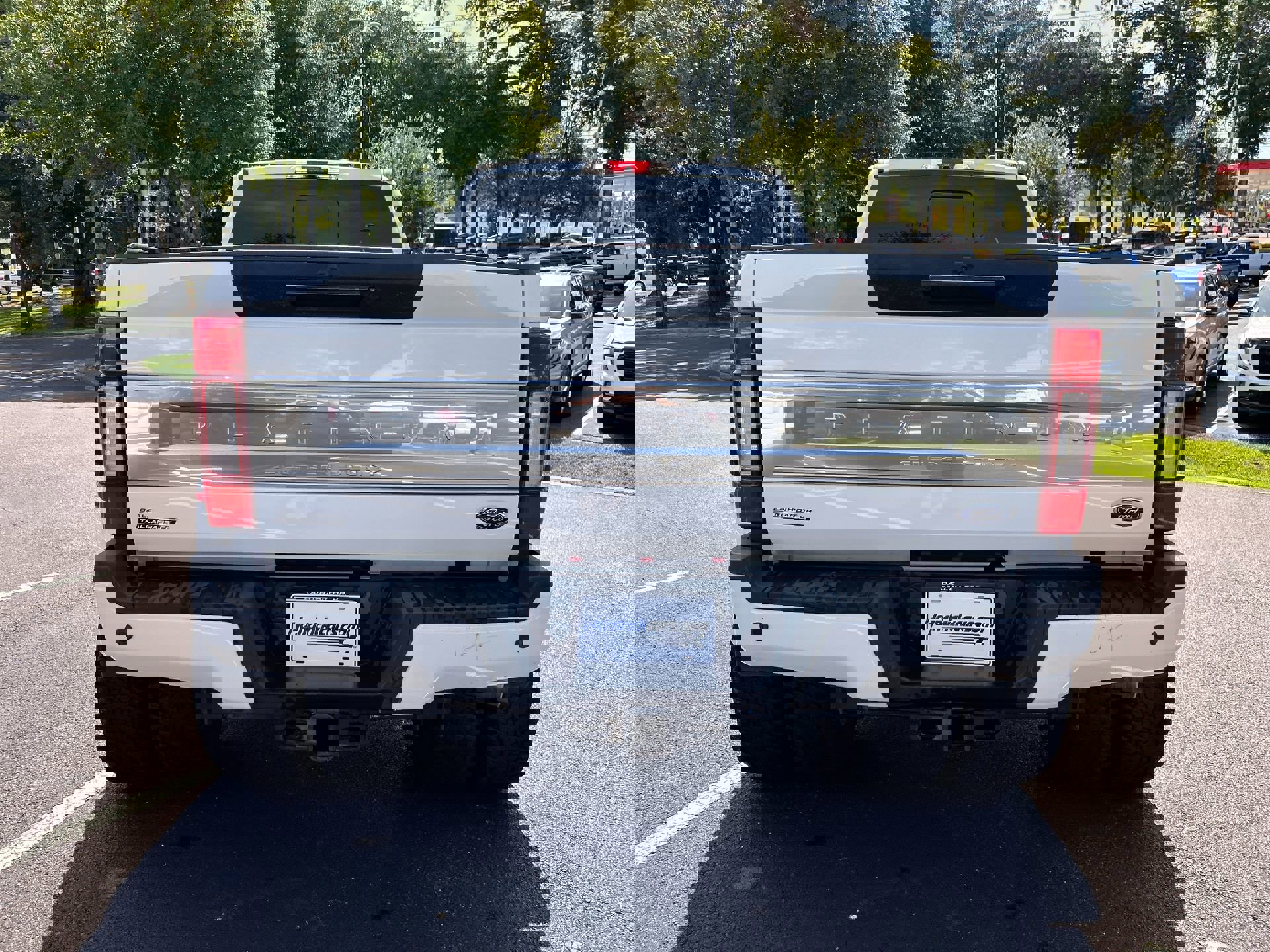 Used 2020 Ford F450 Platinum w/ FX4 Off-Road Package image 8