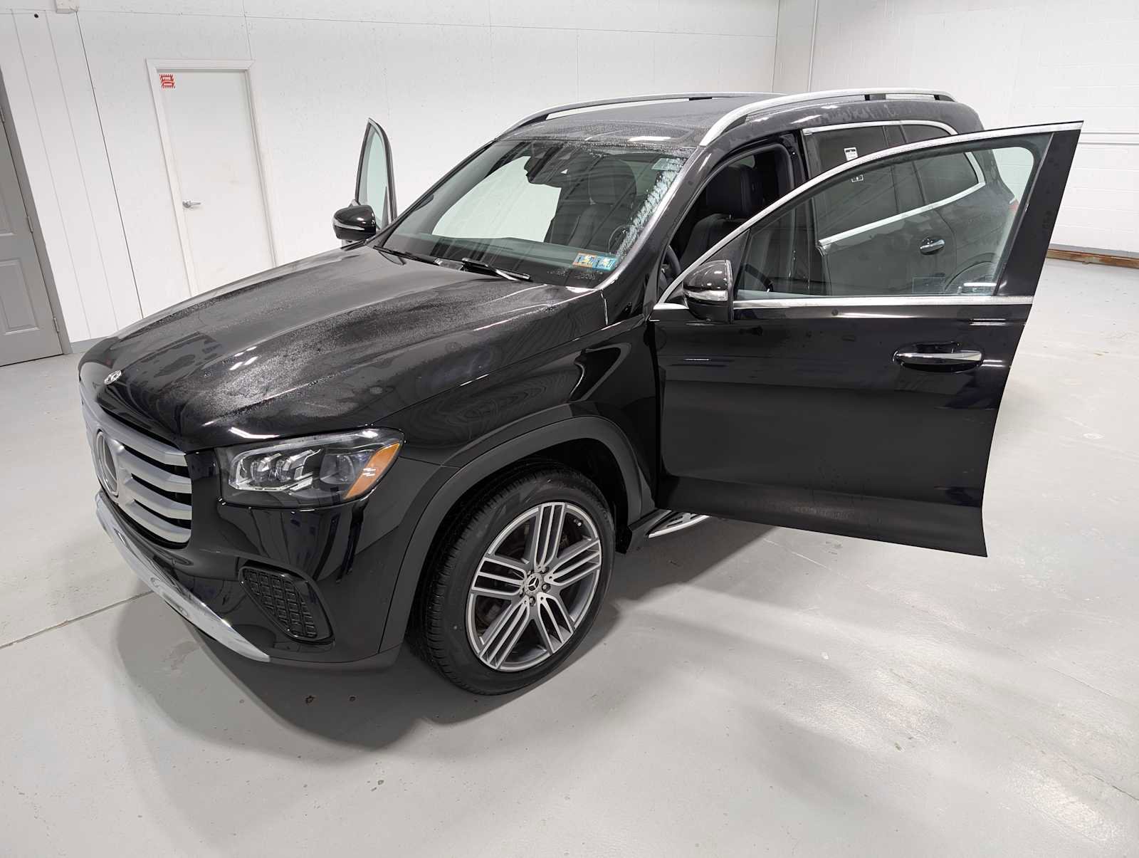 Used 2024 Mercedes-Benz GLS 450 GLS 450 image 16