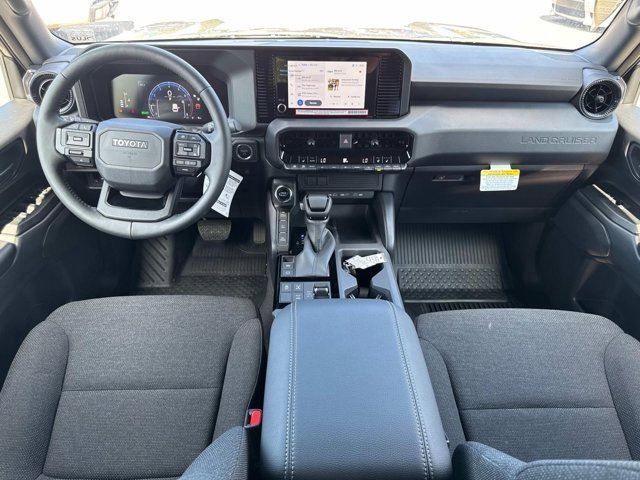 Used 2025 Toyota Land Cruiser 1958 image 17