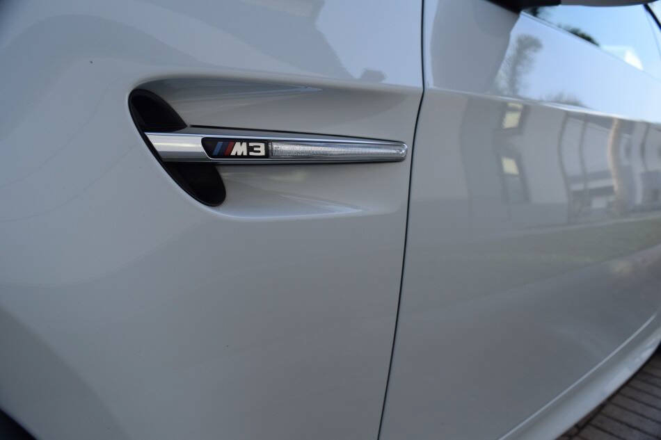 Used 2011 BMW M3 Convertible RWD image 37