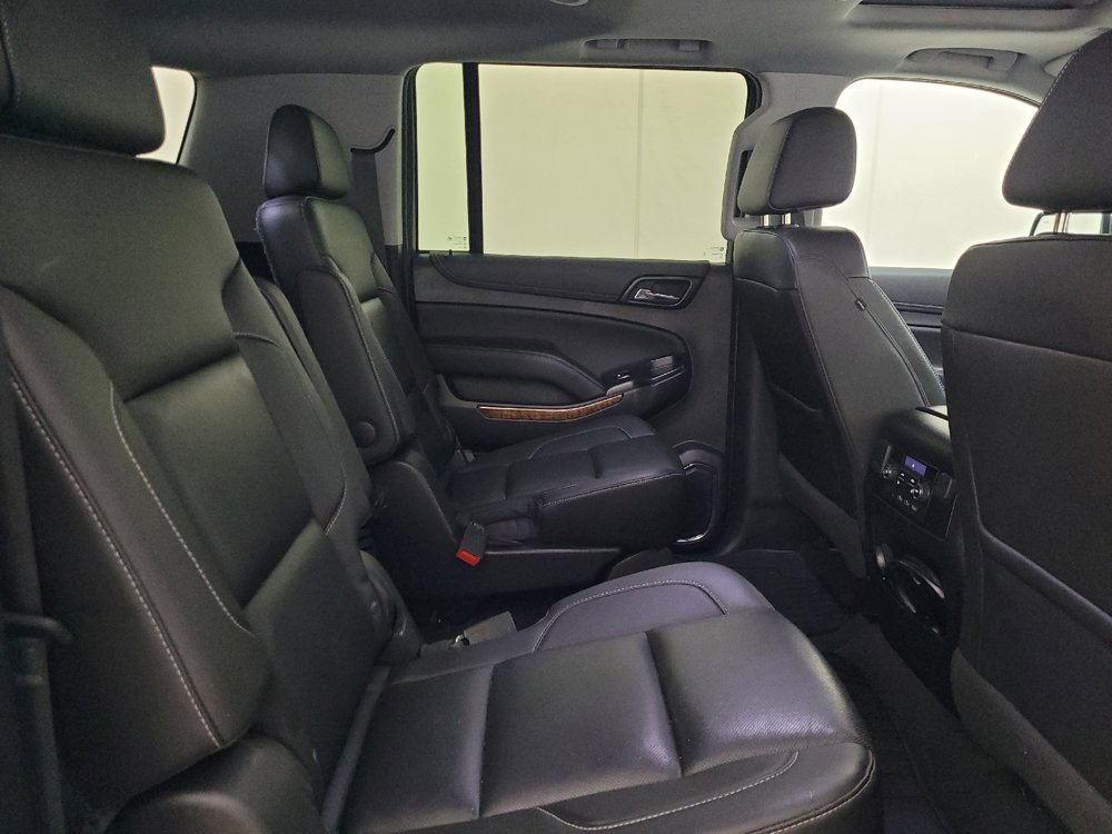 Used 2019 Chevrolet Suburban Premier AWD/4WD image 19